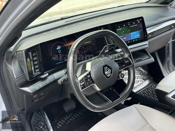BOYASIZ 55 BİN KM'DE MEGANE E-TECH ICONIC 220 HP