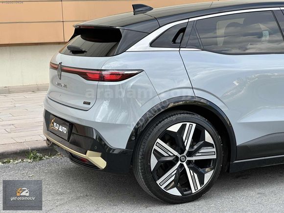 BOYASIZ 55 BİN KM'DE MEGANE E-TECH ICONIC 220 HP