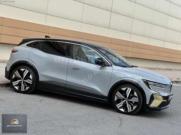 BOYASIZ 55 BİN KM'DE MEGANE E-TECH ICONIC 220 HP