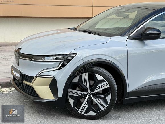 BOYASIZ 55 BİN KM'DE MEGANE E-TECH ICONIC 220 HP