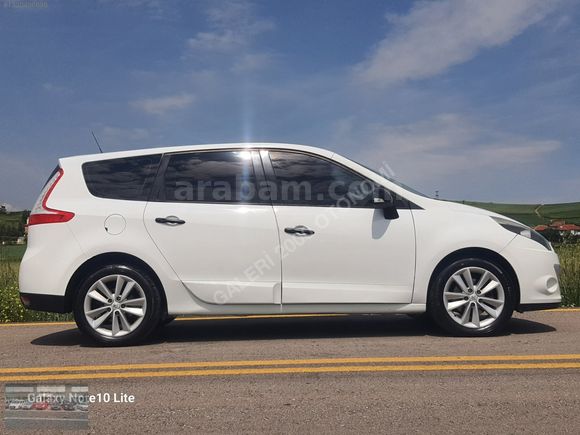 2012 RENAULT SCENİC 1,5 DCİ PRİVİLEGE 220.KM OTOMATİK BOYASIZ