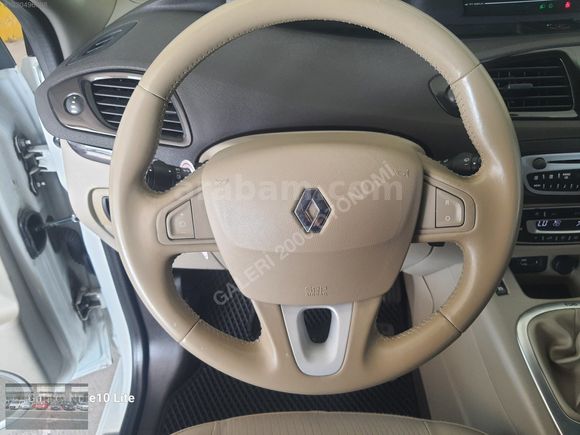 2012 RENAULT SCENİC 1,5 DCİ PRİVİLEGE 220.KM OTOMATİK BOYASIZ