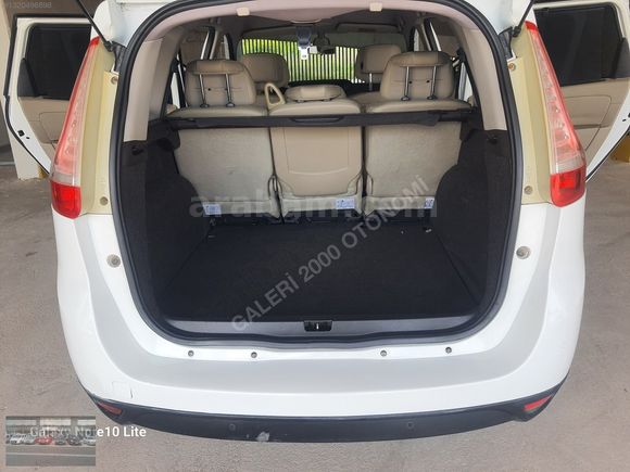 2012 RENAULT SCENİC 1,5 DCİ PRİVİLEGE 220.KM OTOMATİK BOYASIZ