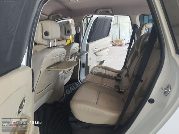 2012 RENAULT SCENİC 1,5 DCİ PRİVİLEGE 220.KM OTOMATİK BOYASIZ