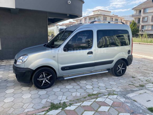 Bayar otomotiv Renault Kangoo Multix 1.5 masrafsız 