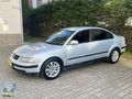 VOLKSWAGEN PASSAT 1.8 BASİC