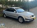 VOLKSWAGEN PASSAT 1.8 BASİC