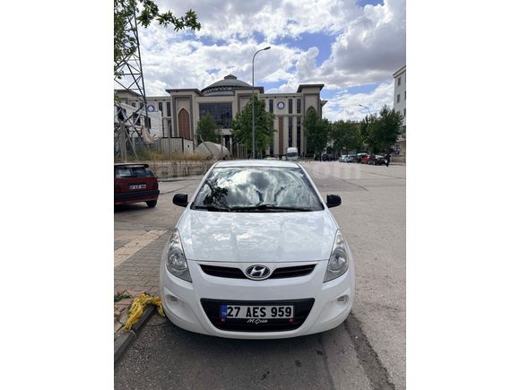 Sahibinden Hyundai i20 Troy 1.4 CRDi Start 2011 Model  188.000 km Beyaz