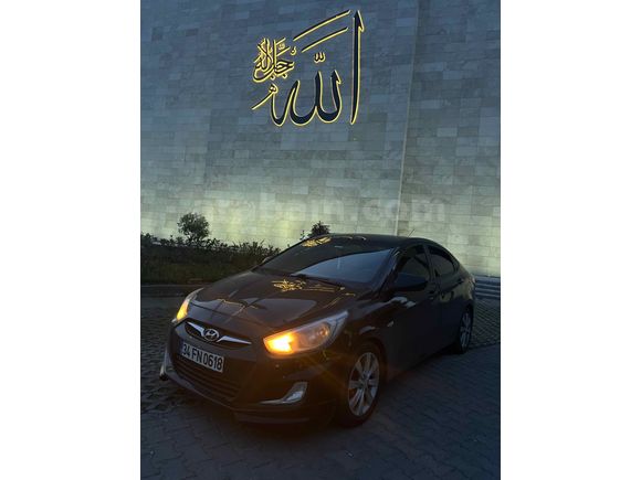 Sahibinden Hyundai Accent Blue 1.6 CRDI Mode Plus 2014 Model 