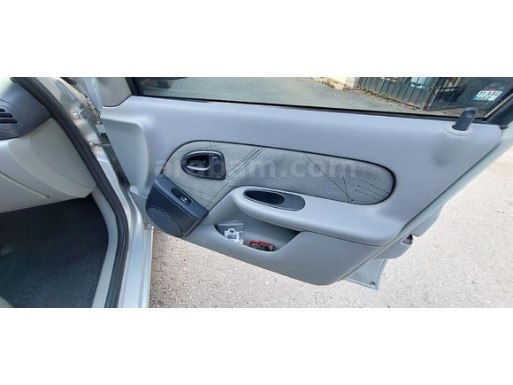 Sahibinden Renault Clio 1.5 dCi Authentique 2004 Model