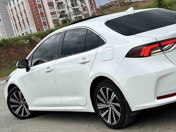 NOKTA HATASIZ BOYASIZ TOYOTA COROLLA 1.5 FLAME X PACK OTOMATİK VİTES