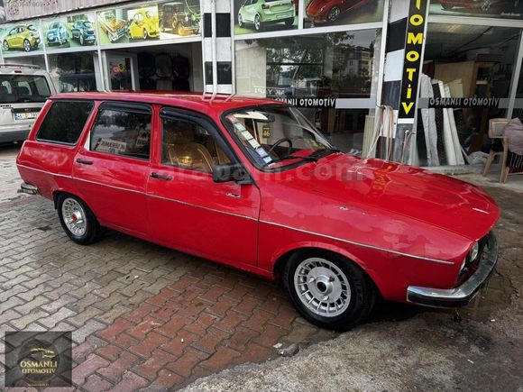 RENAULT 12