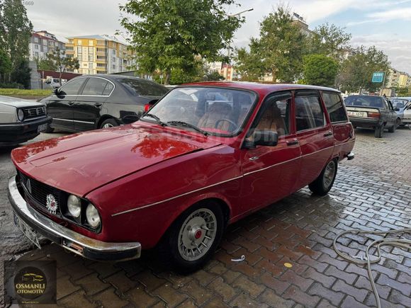 RENAULT 12