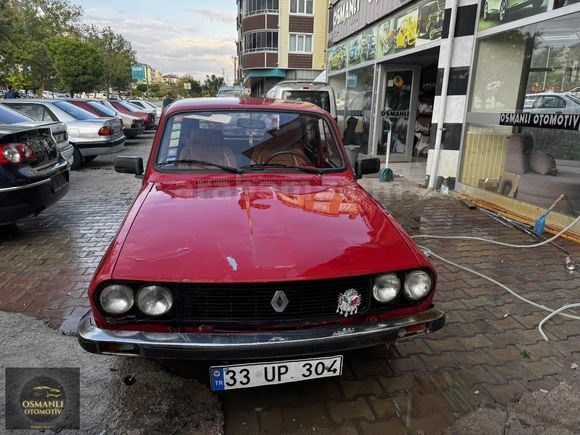 RENAULT 12