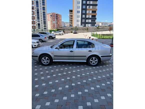 Sahibinden Skoda Octavia 1.6 GLX 2000 Model
