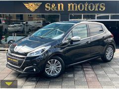 Peugeot 208 - CAM TAVANLI - ORJİNAL FULL PAKET