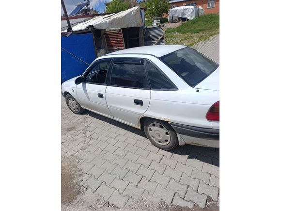 Sahibinden Opel Astra 1.4 GL 2000 Model