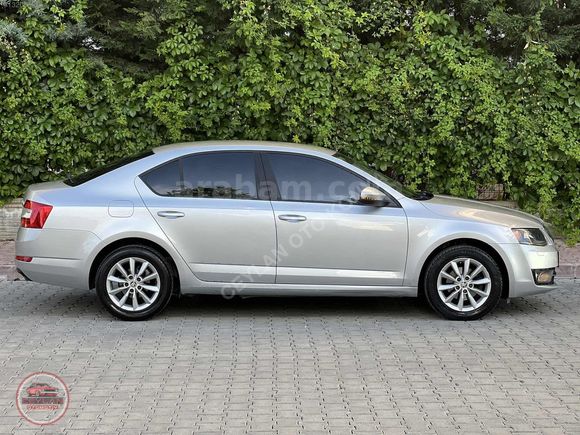 CEYLAN OTOMOTİV'DEN DÜŞÜK KM SKODA OCTAVİA
