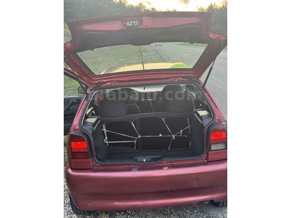 Volkswagen Polo 1.6 1997 Model 