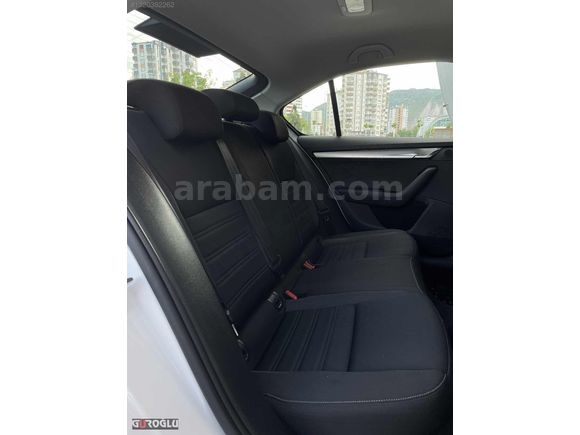 GÜROĞLUNDAN 2017 MODEL 185 BİN KM DE HATASIZ OTOMATİK 1.6 TDI