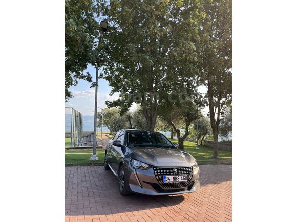 Sahibinden Peugeot 208 1.2 PureTech Allure Selection 2021 Model İstanbul 75.000 km Gri (metalik)