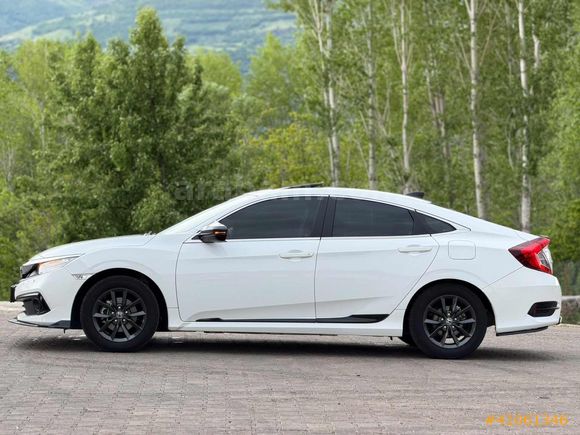 2021 MODEL 62.000 KM HATASIZ ECO ELEGANCE TERTEMİZ CİVİC