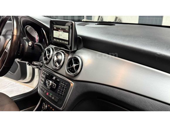 2015 ÇKŞ/HATASIZ/CAM TAVAN/AMG/FULL/CLA 200