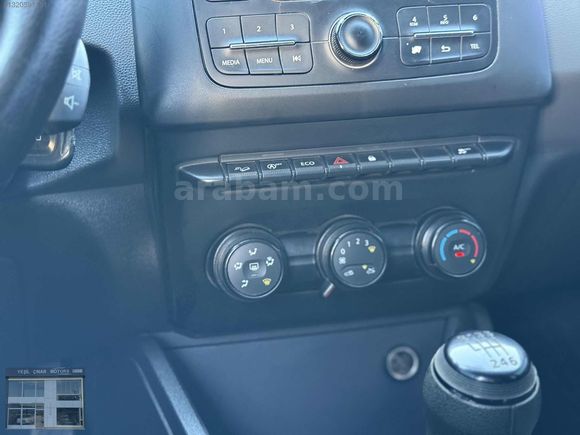MÜKKEMEL TEMİZLİKTE DACİA DUSTER