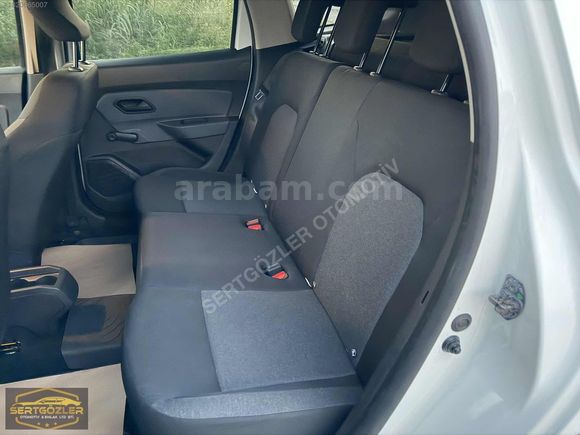 HATASIZ BOYASIZ TRAMERSİZ 57 BİN KM 2024 DUSTER 1.5 DİZEL 4X4