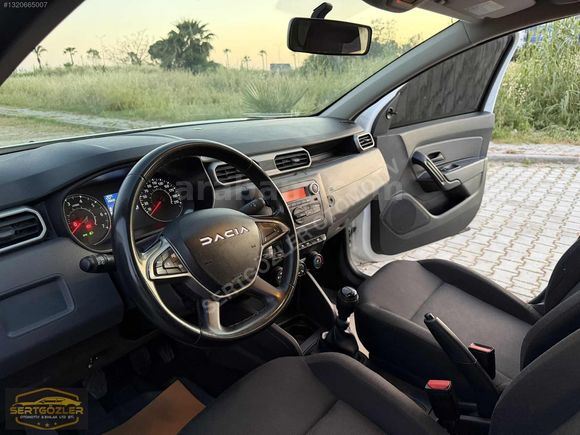 HATASIZ BOYASIZ TRAMERSİZ 57 BİN KM 2024 DUSTER 1.5 DİZEL 4X4