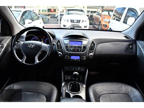 2013 MODEL HYUNDAİ İX35 ELİTE CAM TAVAN 86 BİN KM DEGISENSIZ