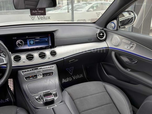 Auto Velux Boyasız 2018 Mercedes E 180 Amg-Command-48.000 Km