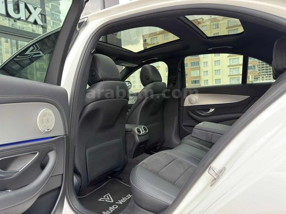 Auto Velux Boyasız 2018 Mercedes E 180 Amg-Command-48.000 Km