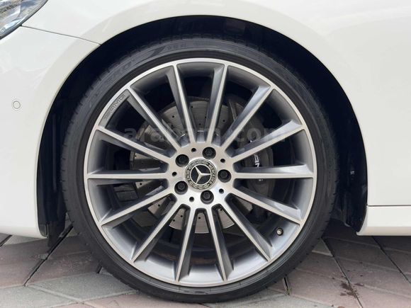 Auto Velux Boyasız 2018 Mercedes E 180 Amg-Command-48.000 Km