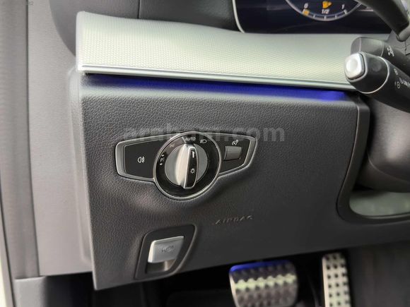 Auto Velux Boyasız 2018 Mercedes E 180 Amg-Command-48.000 Km
