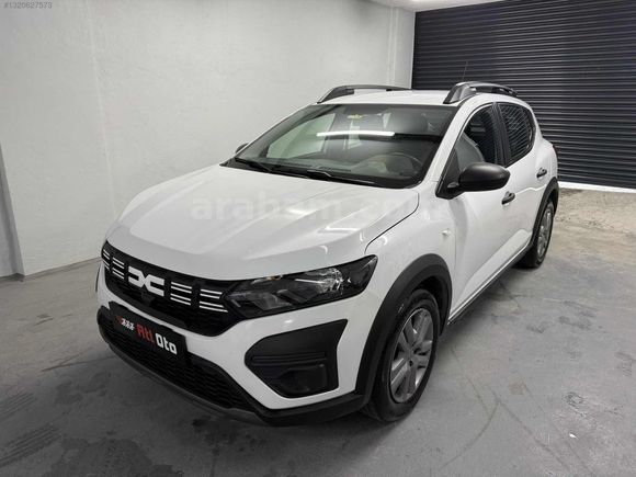 2023 49 BINDE 1.0 TCE OTOMATİK ESSENTİAL EMSALSİZ TEMİZLİKTE