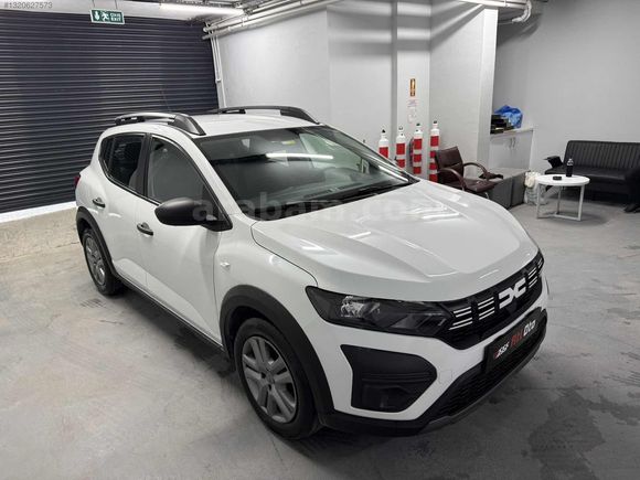 2023 49 BINDE 1.0 TCE OTOMATİK ESSENTİAL EMSALSİZ TEMİZLİKTE