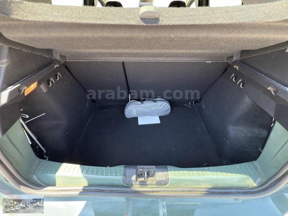 2025 SANDERO STEPWAY 1.0TCE EXPRESSİON 90HP 13.500KM BOYASIZ