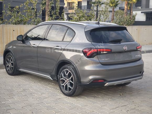 FIAT EGEA CROSS 1.4 FIRE LOUNGE 95 HP