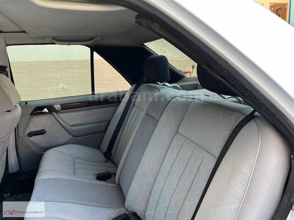 PAYER OTOMOTİV DEN HATASIZ MERCEDES 200 E 1998 TRAFİĞE ÇIKIŞLI