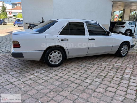 PAYER OTOMOTİV DEN HATASIZ MERCEDES 200 E 1998 TRAFİĞE ÇIKIŞLI