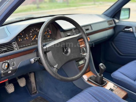 1990 MERCEDES 200 E DEĞİŞENSİZ İLK SAHİBİNDEN ORJİNAL 220.000 km