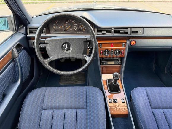 1990 MERCEDES 200 E DEĞİŞENSİZ İLK SAHİBİNDEN ORJİNAL 220.000 km