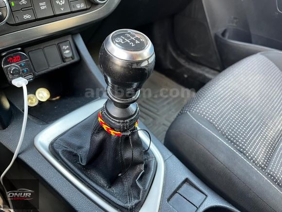ONUR`DAN TOYOTA AURİS HATASIZ AYARINDA TERTEMİZ AİLE ARACI