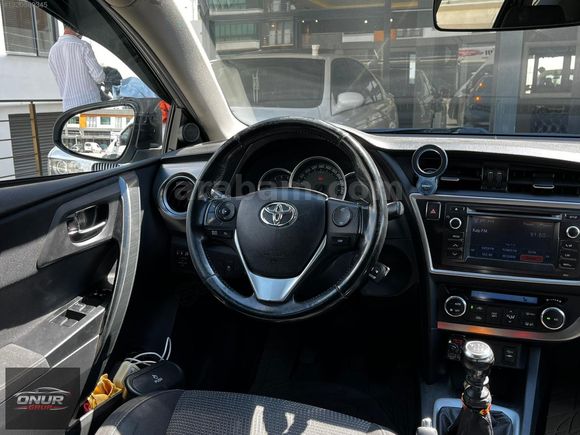 ONUR`DAN TOYOTA AURİS HATASIZ AYARINDA TERTEMİZ AİLE ARACI