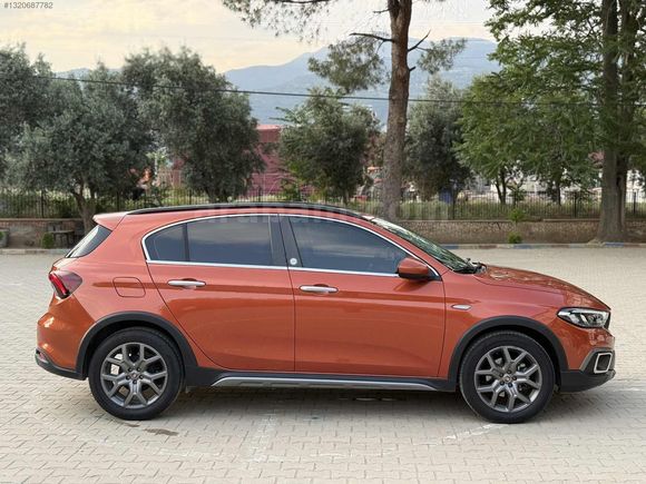 EVRENSEL AUTO'DAN 'BOYASIZ' 2021 MODEL EGEA CROSS URBAN 26 BİN