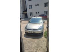 Sahibinden Ford Fiesta 1.4 Comfort 2004 Model  116.000 km Gri araç 4 yıldır bedeldir