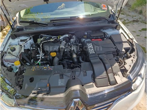TEMİZ BAKIMLI MEGANE4 l