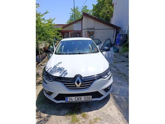 TEMİZ BAKIMLI MEGANE4 l