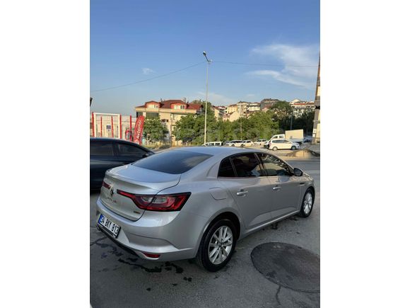 SERVİS  BAKIMLI MEGANE 4 
